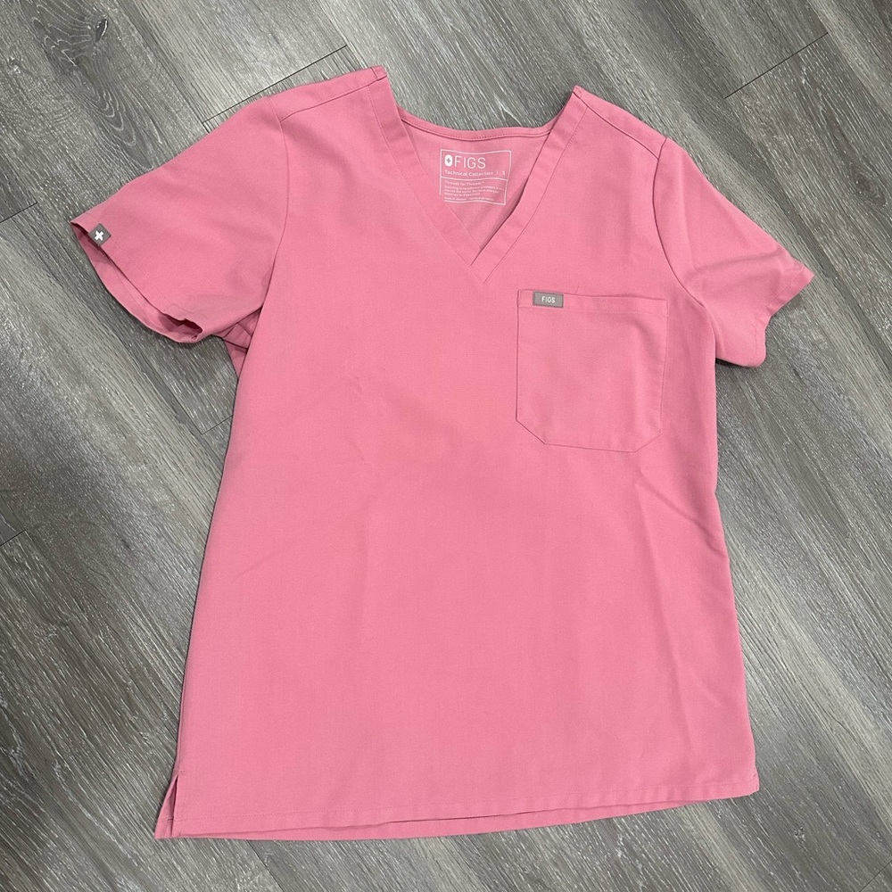 Figs pink scrub top